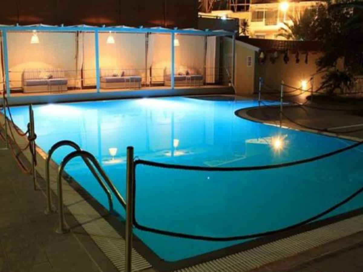 Cosmos Hotel Василики Екстериор снимка